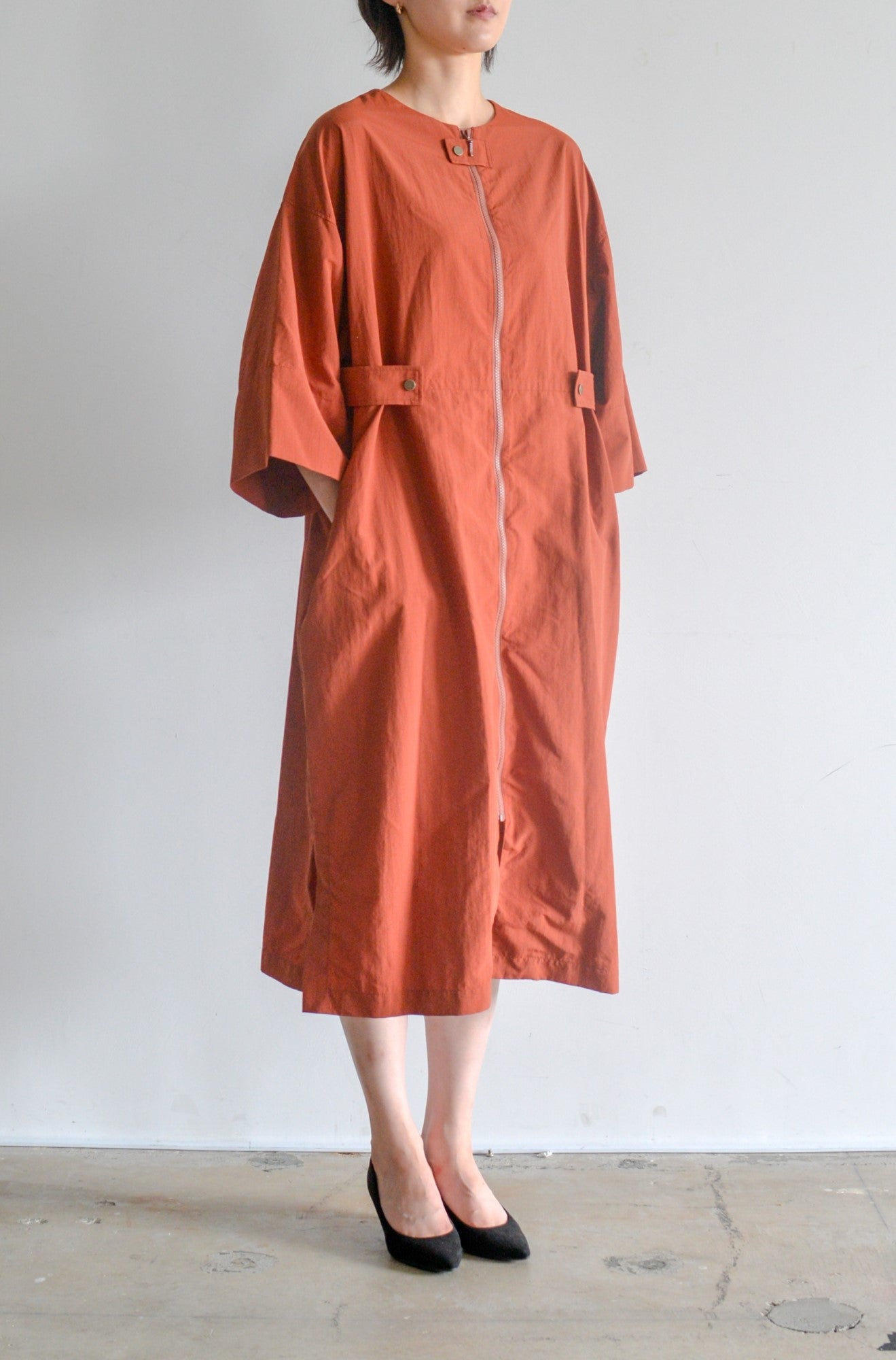 ガウンワンピース/ハーフスリーブ-unisex(全2色)
